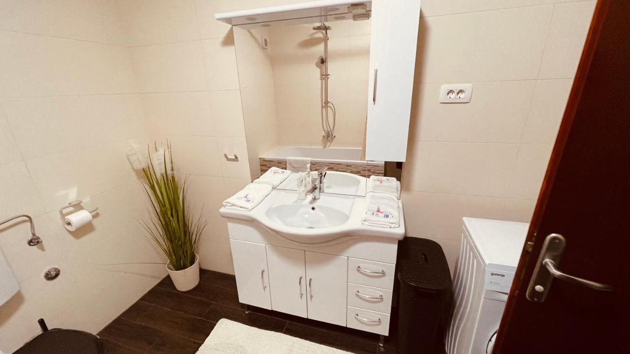 The Secret Orchid Apartment Rovinj Luaran gambar